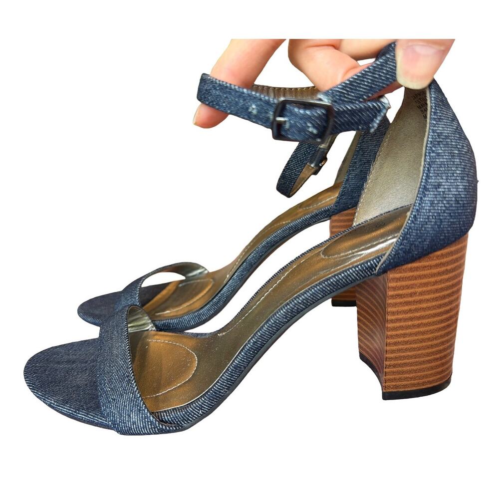Y2K Bandolino Armory Blue Denim Heels Sandals 8.5 classic timeless capsule retro